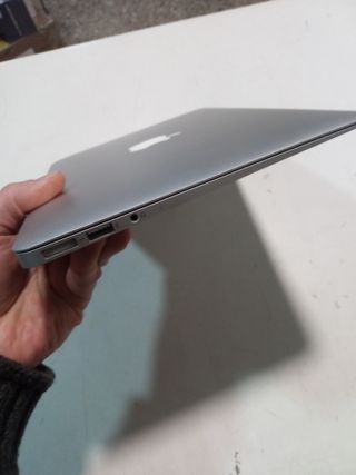 MacBook Air 11 i5 4GB RAM