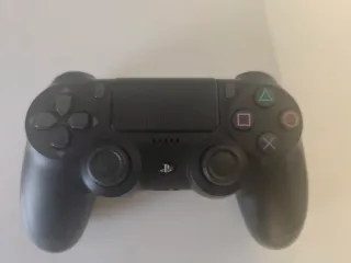 Consola Sony PS4 Slim Negra