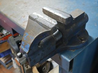 Banco de trabajo HECO + expositor SARRALLE 1,5m