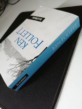 Libro "En el blanco", Ken Follet