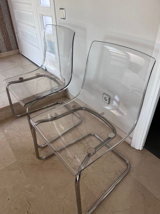 Sillas transparentes de diseño