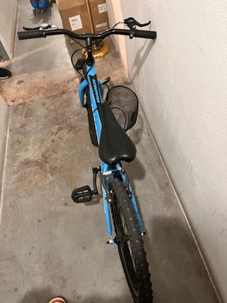 Bicicleta infantil azul