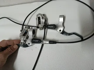 Frenos Shimano XT M756 Hidráulicos