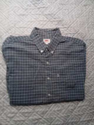 3 camisas 37€. 2 camisas 26€. 1 camisa 15€.