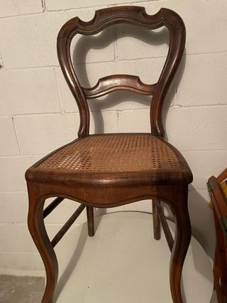 Par de sillas de rejilla