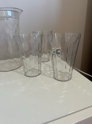 Brocca e 6 Bicchieri in Plastica Trasparente