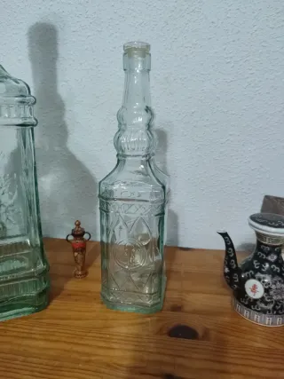 2 Botellas grandes Vintage con Grifo