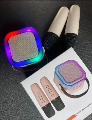 Karaoke Portátil con Luces LED y 2 Micrófonos