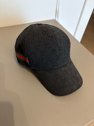 Cappello Gucci nero GG