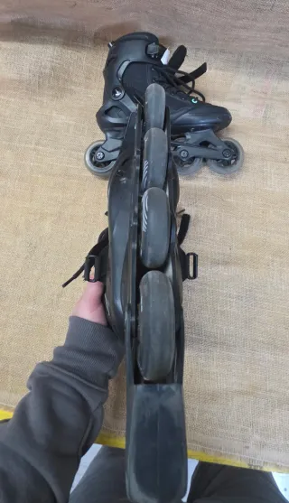 Patines en Línea Negros