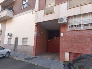 Garaje en venta en Maria Auxiliadora - Barriada LLera en Badajoz