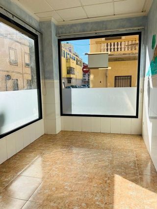 Local comercial en venta en Nules