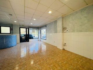 Local comercial en venta en Nules