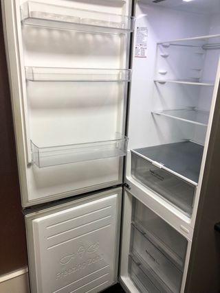 Baldas Puerta Frigorífico LG GBP61DSPFN