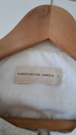 Gabardina Blanca Purificación García