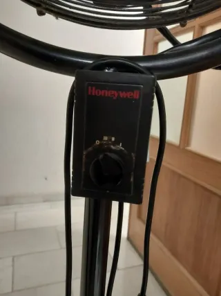 Ventilador Industrial Honeywell Negro