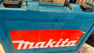 Makita HR2450 Martillo Rotativo