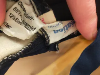 Peto de nieve azul y granate