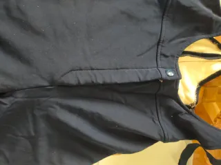 Peto de nieve azul y granate