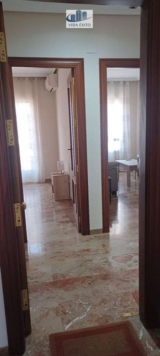 Piso en alquiler en Linares