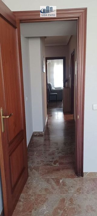 Piso en alquiler en Linares