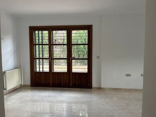 Chalet en alquiler en Jaén