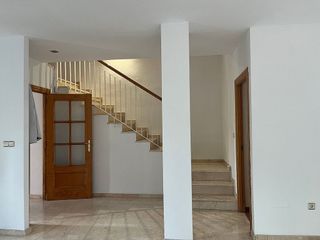 Chalet en alquiler en Jaén