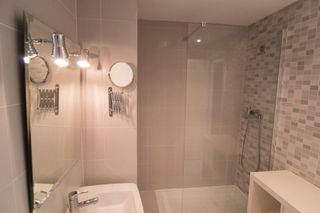 Piso en alquiler en Valdenoja - La Pereda en Santander