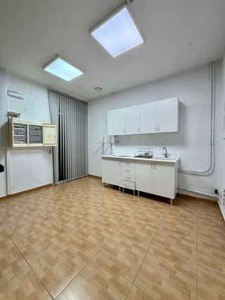 Local comercial en alquiler en Campanar en Valencia