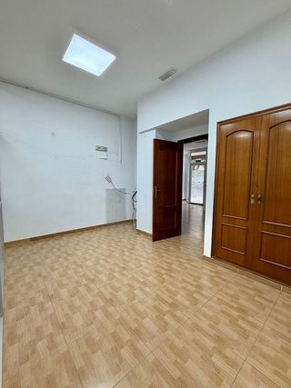 Local comercial en alquiler en Campanar en Valencia