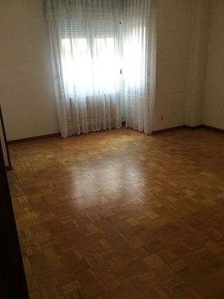 Piso en alquiler en El Llano en Gijón