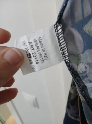 Bomber satinada flores azul y morado