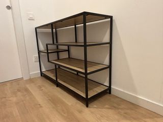 Estantería baja moderna