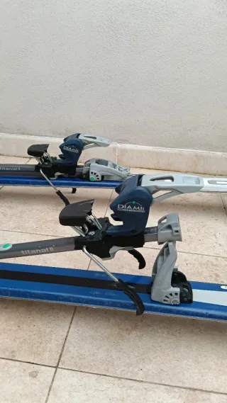 Esquís de travesía TRAB + Pieles de foca