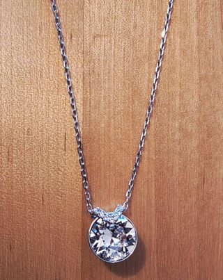 Collar Swarovski Bella V con cristal