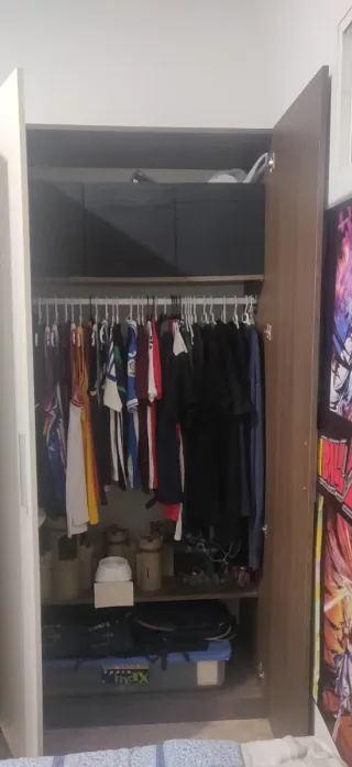 Armario de dormitorio madera