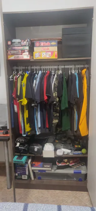 Armario de dormitorio madera