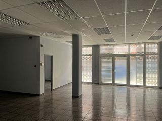Local comercial en alquiler en Esparreguera