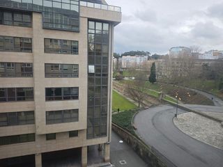 Piso en alquiler en Paseo de los Puentes - Santa Margarita en Coruña (A)