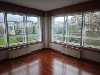 Piso en alquiler en Paseo de los Puentes - Santa Margarita en Coruña (A)