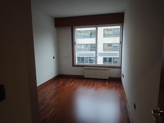 Piso en alquiler en Paseo de los Puentes - Santa Margarita en Coruña (A)
