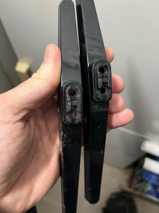 Mando, patas y manual TV Hisense H5 Series