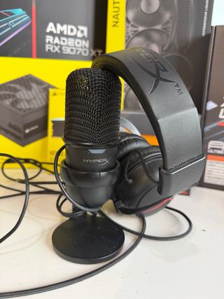 Micrófono y Cascos HyperX Poco Uso