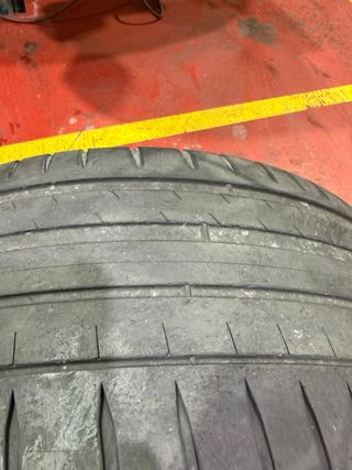 Neumáticos Michelin Pilot Sport 4 225/40/R18