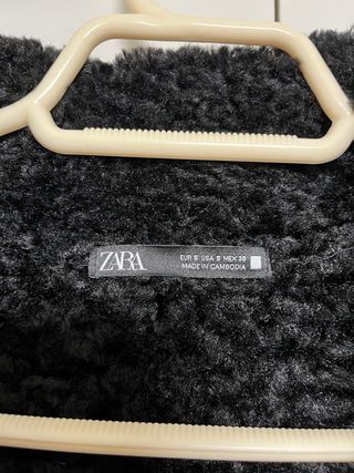Cazadora efecto piel Zara Talla S