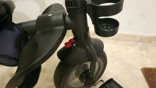 Triciclo infantil Lionelo