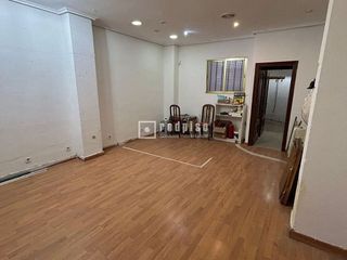 Local comercial en venta en Mariblanca - Villafontana en Móstoles