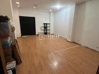 Local comercial en venta en Mariblanca - Villafontana en Móstoles