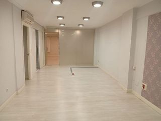 Oficina en alquiler en Centro - Ayuntamiento en Santander