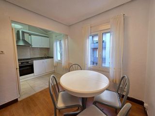 Piso en alquiler en Numancia - San Fernando en Santander